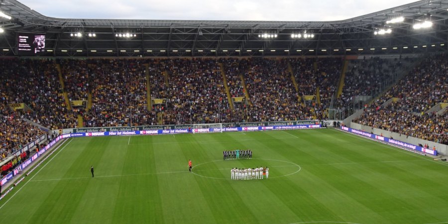 Dynamo Dresden vs. Paris St. Germain 1:6