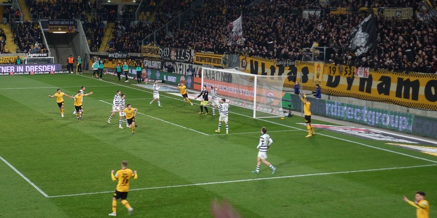 Dynamo Dresden vs. MSV Duisburg 2:0